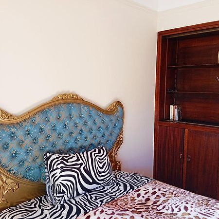 Iris Baroque Apartment Елефсіна Екстер'єр фото