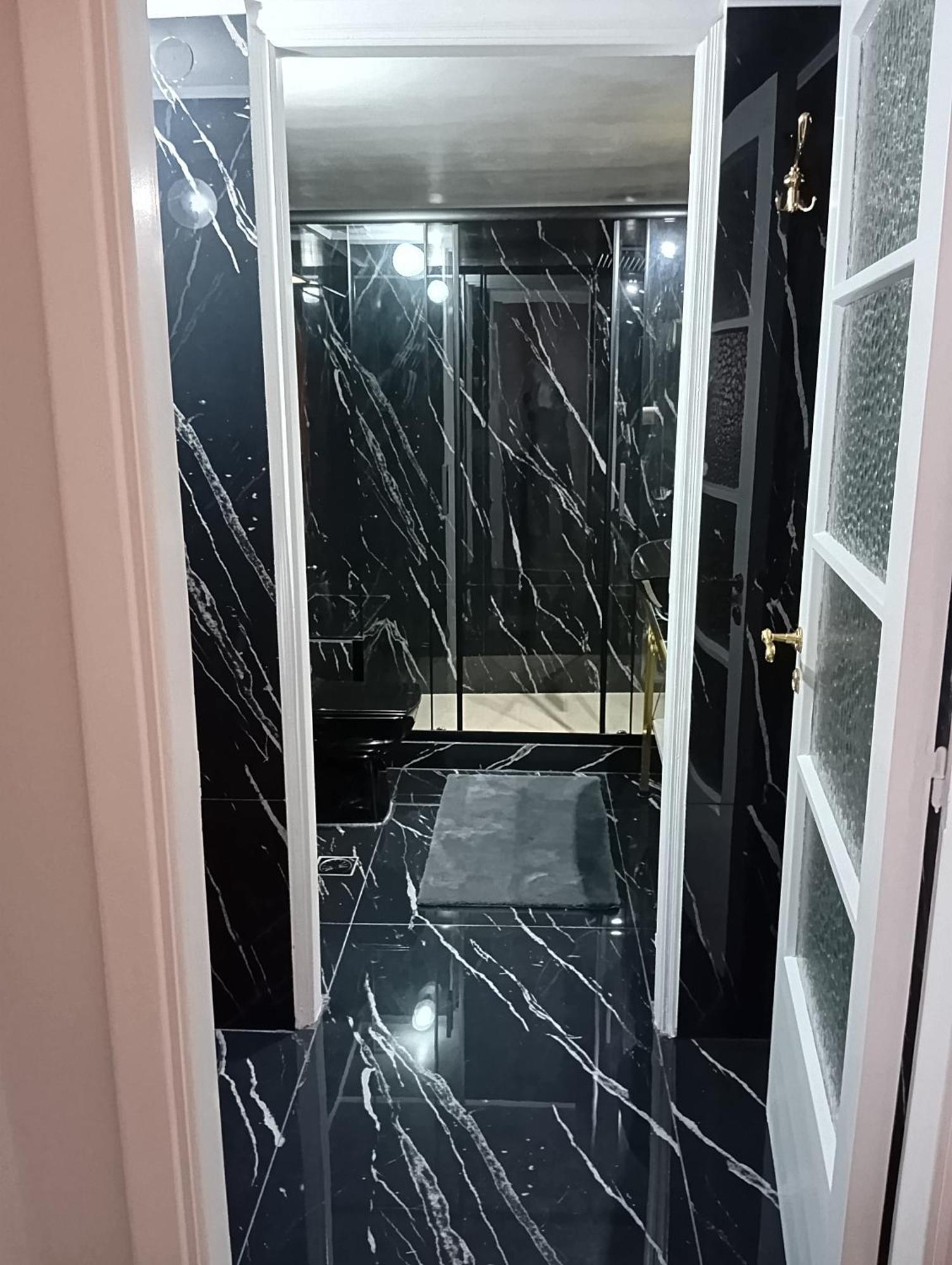 Iris Baroque Apartment Елефсіна Екстер'єр фото