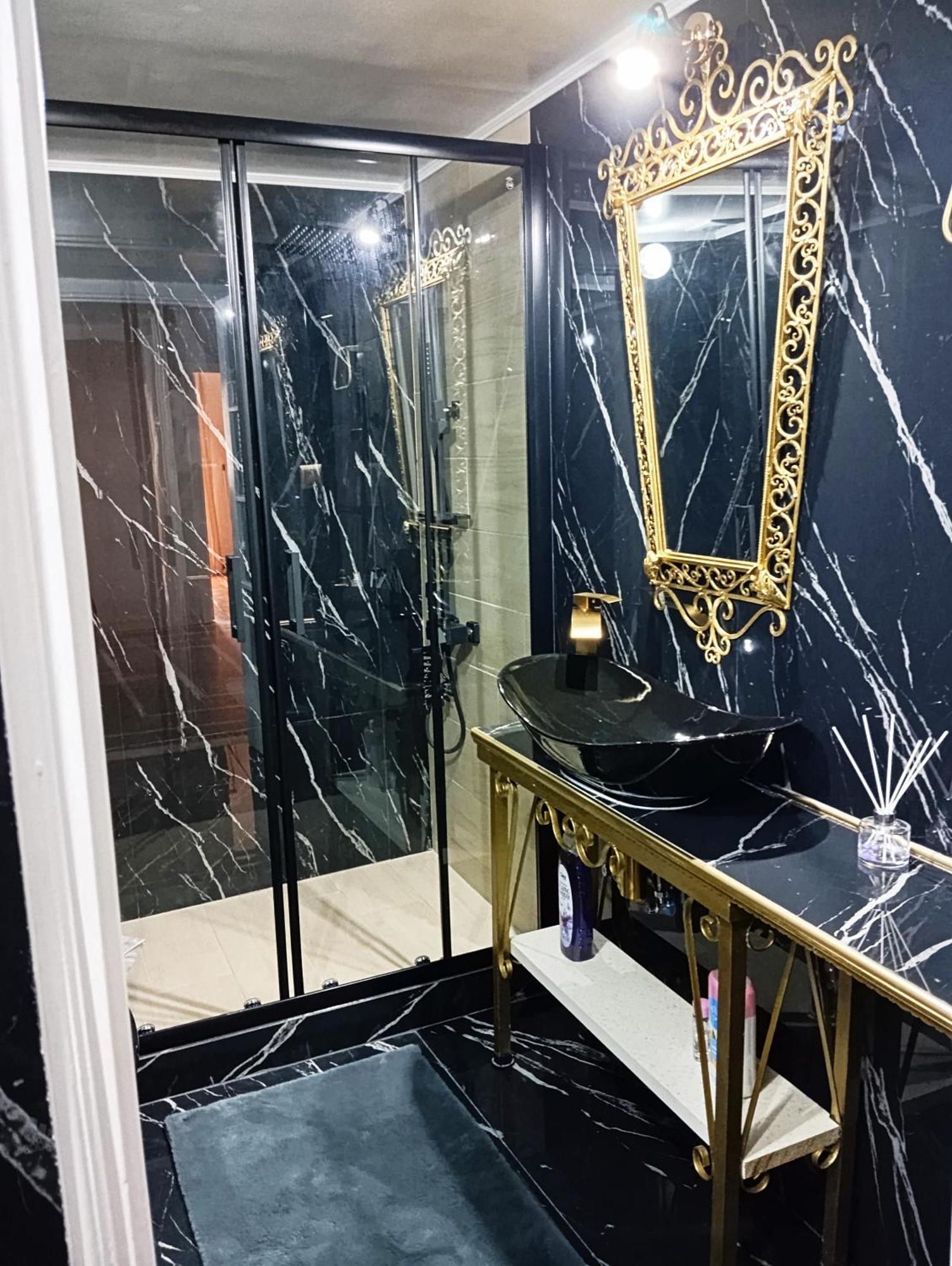 Iris Baroque Apartment Елефсіна Екстер'єр фото