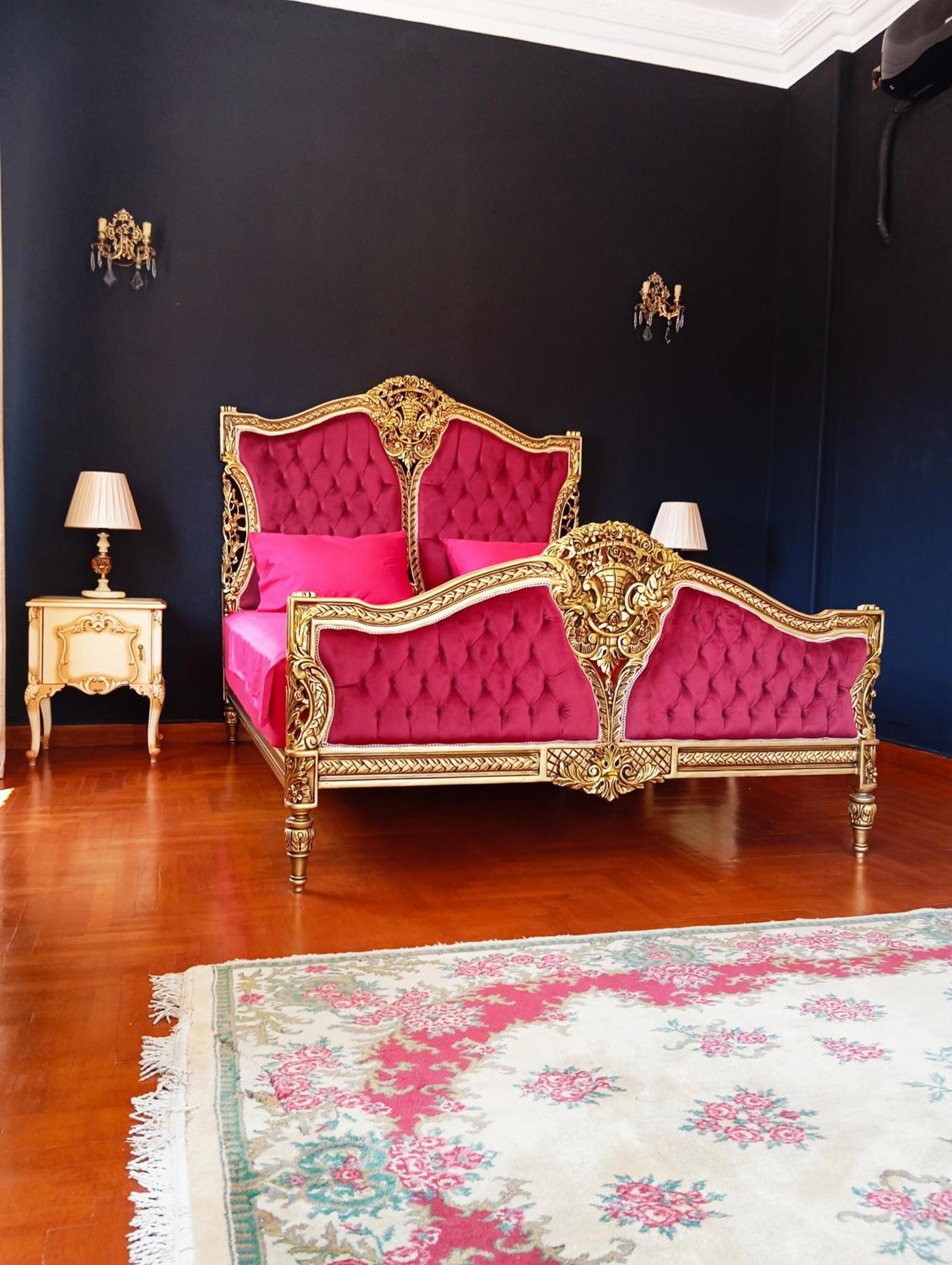 Iris Baroque Apartment Елефсіна Екстер'єр фото